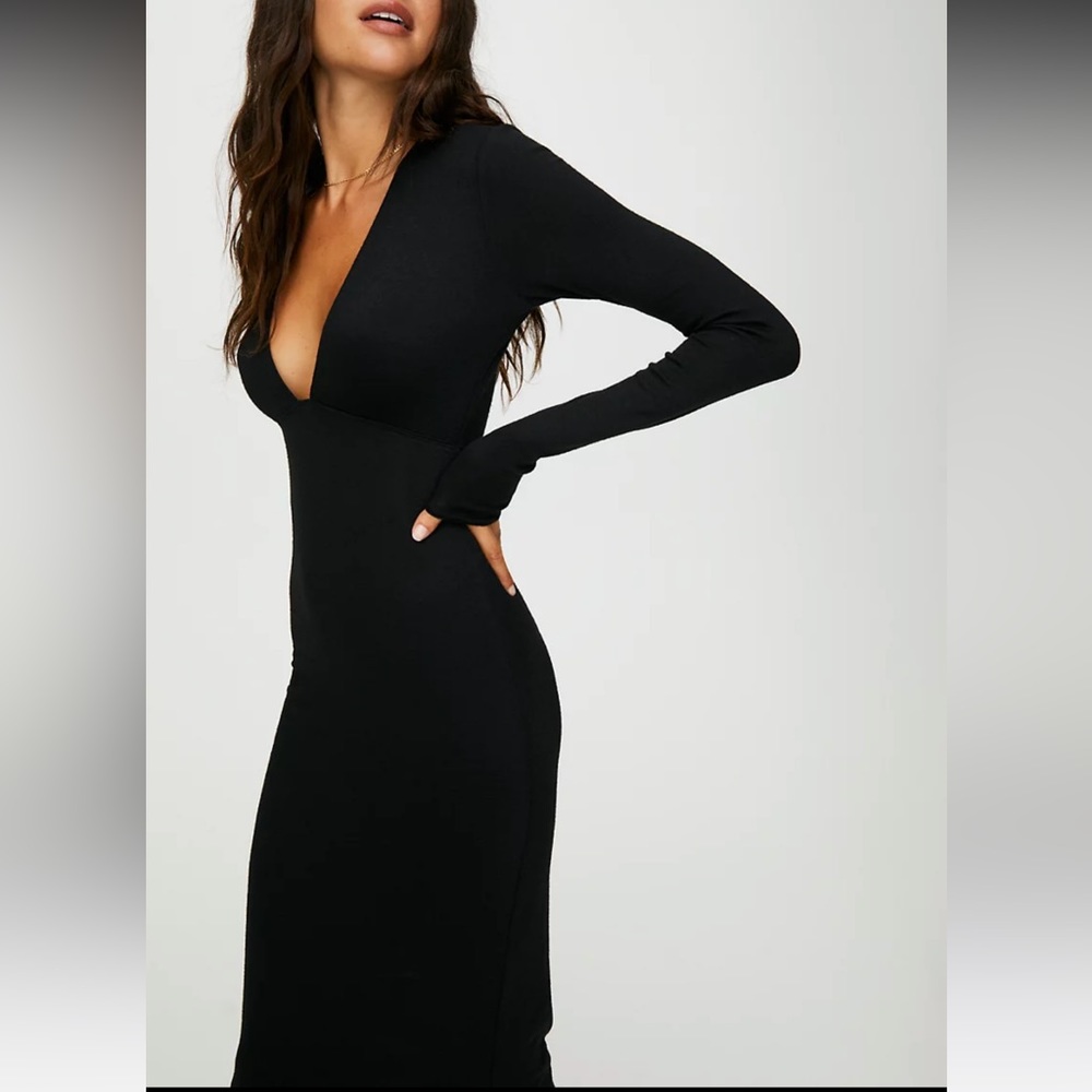 Wilfred Free | Abby Plunge Neck Knit Dress - Picture 2 of 11